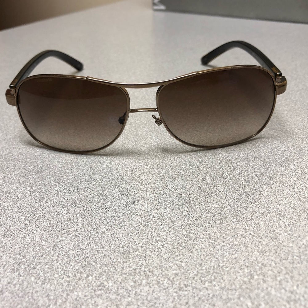 PRADA Aviator Sunglasses Great condition w/ case!!